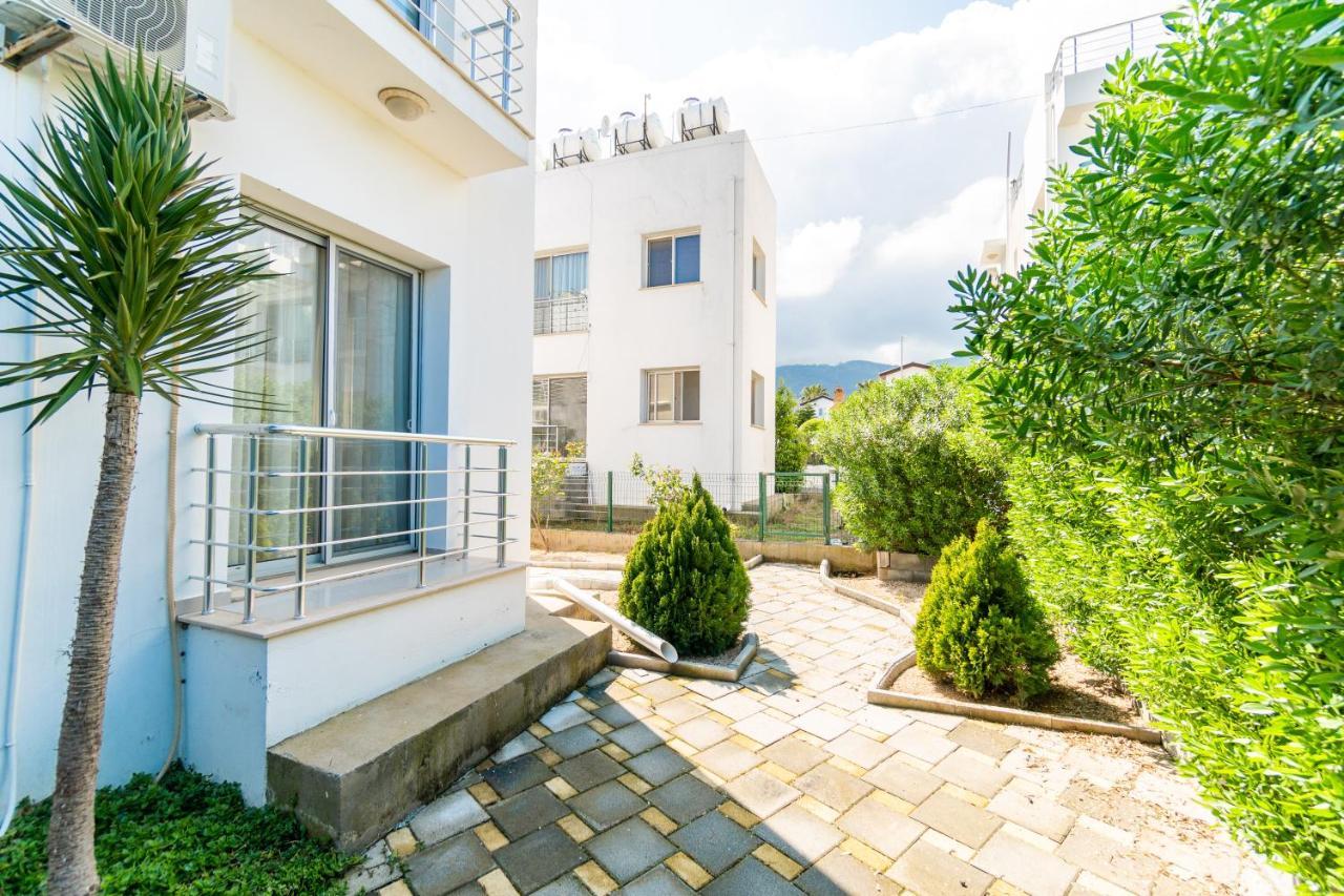 Beautiful & Quiet Two-Bedroom Apartment With Private Garden Lukomorye C1 Kyrenia  Exterior photo